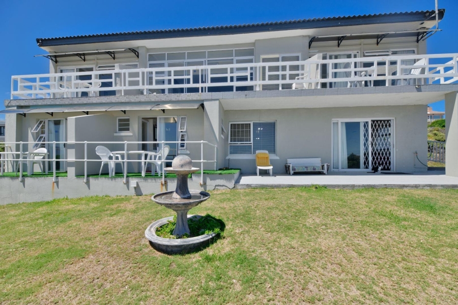 7 Bedroom Property for Sale in De Kelders Western Cape